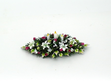 Dollshouse Miniature Christmas Display with Lilies& Roses
